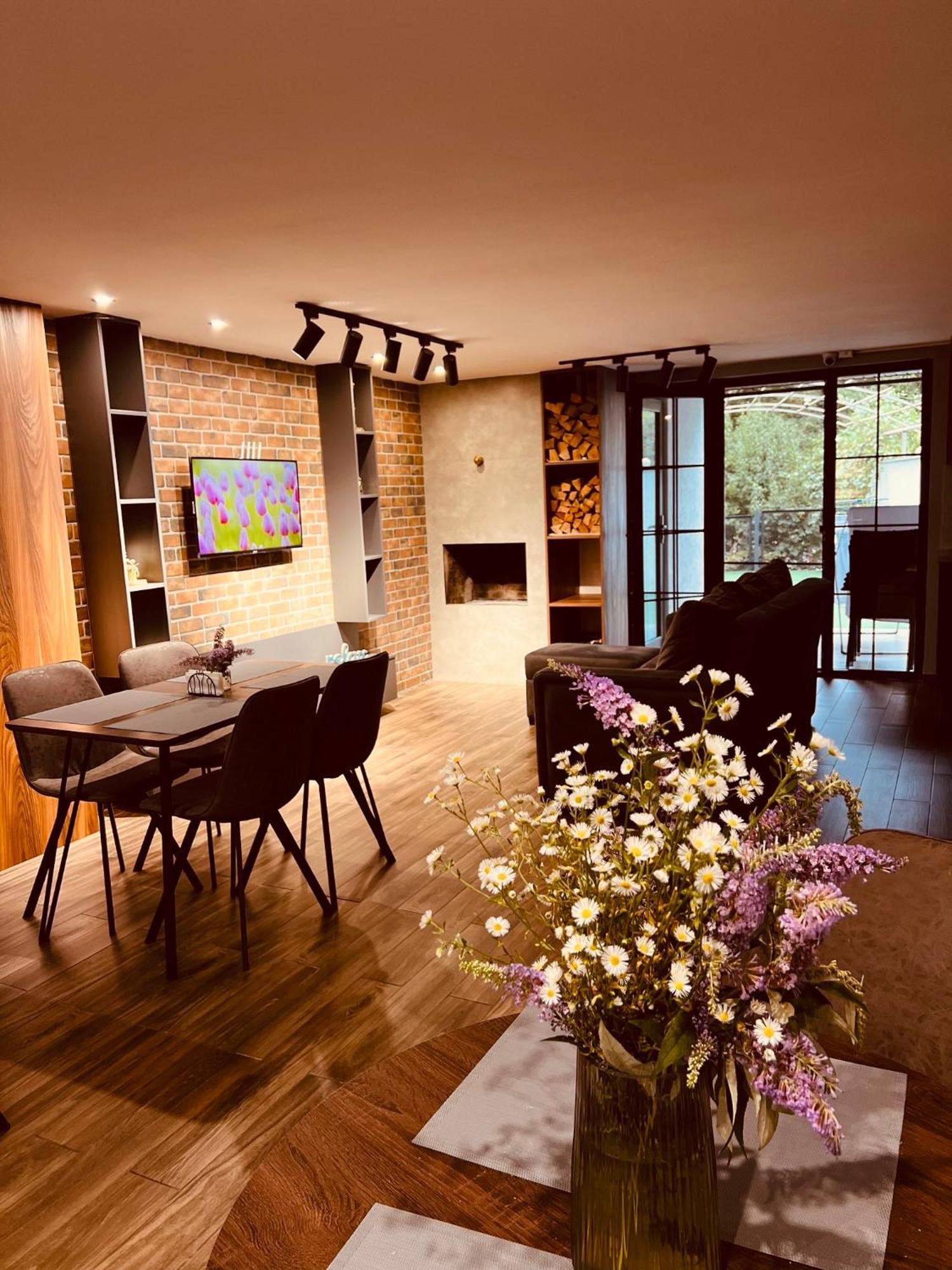 Likani Home Боржоми Экстерьер фото
